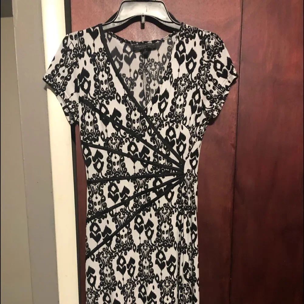 Connected dress size 6